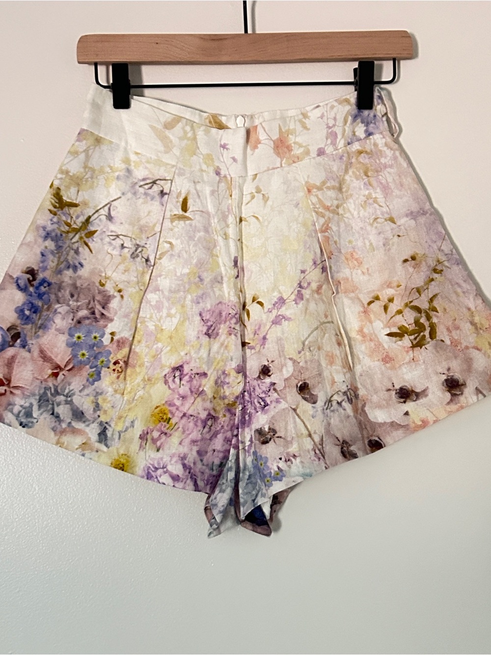 high-waisted floral print linen shorts by Zimmermann